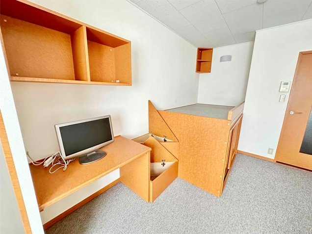 レオパレスバロンⅠの寝室|備品サイズ・種類はお部屋に異なる事が御座います。