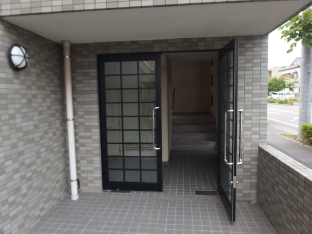 ロイヤルシバイチのエントランス