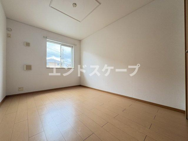 サウス　カーサ　セレノＢの居間・リビング|高崎、前橋のお部屋探しはエンドスケープまで！お客様の理想お聞かせ下さい♪