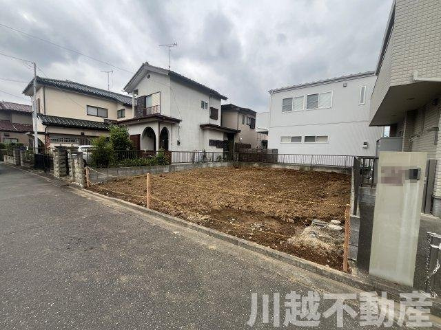 駅徒歩15分、閑静な住宅街の整形敷地の外観|北東側より撮影