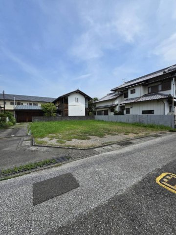 香美市土佐山田町秦山町３丁目の売地
