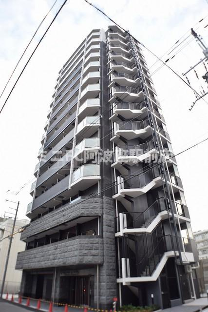 プレサンス北堀江の外観