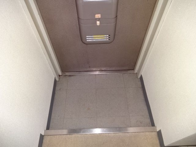 日神パレス亀戸の玄関