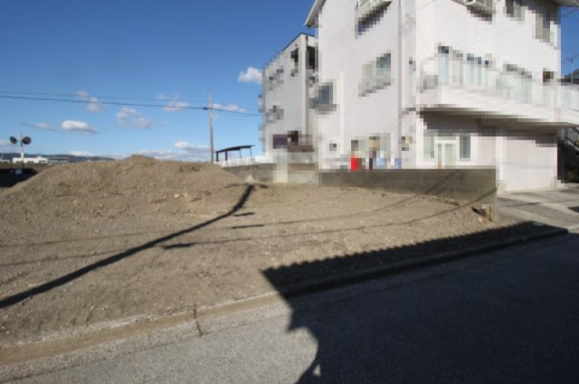 高知市新田町　新築戸建　③　（全3区画）の外観|③　土地面積　128.05㎡（約38.73坪）　建物面積　103.02㎡（約31.16坪）