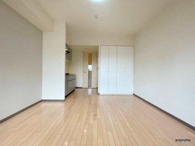 CITY SPIRE難波WEST　仲介手数料無料の洋室