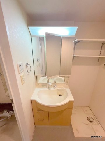 CITY SPIRE難波WEST　仲介手数料無料の洗面所