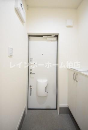 特典：仲介手数料が無料です!!の玄関|シューズボックスがあります