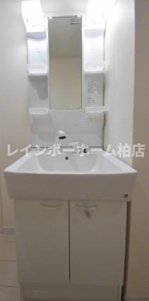 特典：仲介手数料が無料です!!の洗面所|独立洗面台です