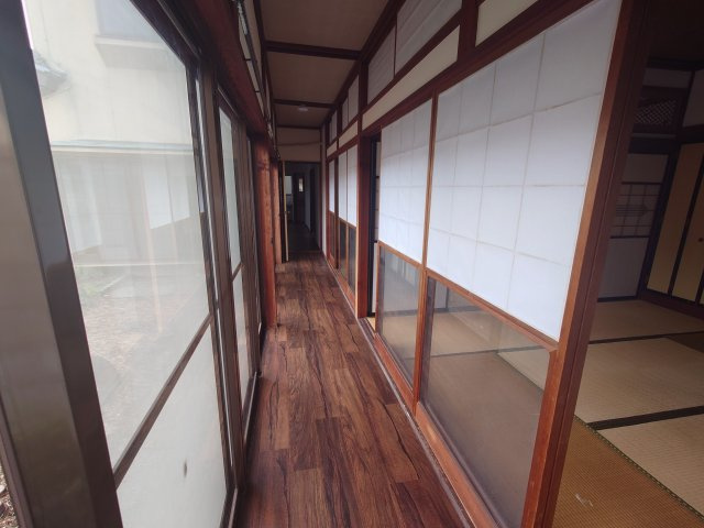 射水市海老江貸家の和室|壁紙張替え予定