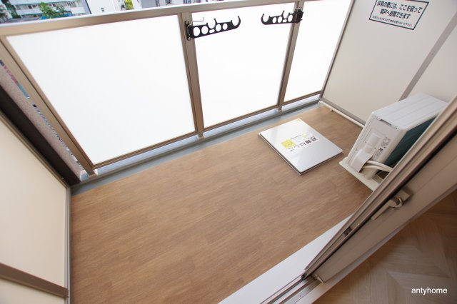 エグゼ天神橋 仲介手数料無料のバルコニー