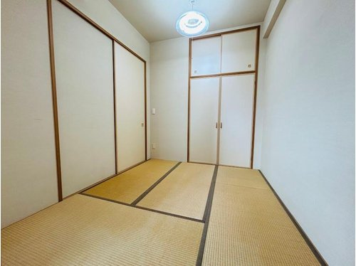 イニシア鶴見パークウエストの和室|和室（約4.1帖）