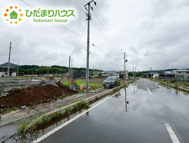 いわき市好間町上好間第5　新築戸建　1号棟の前面道路含む現地写真