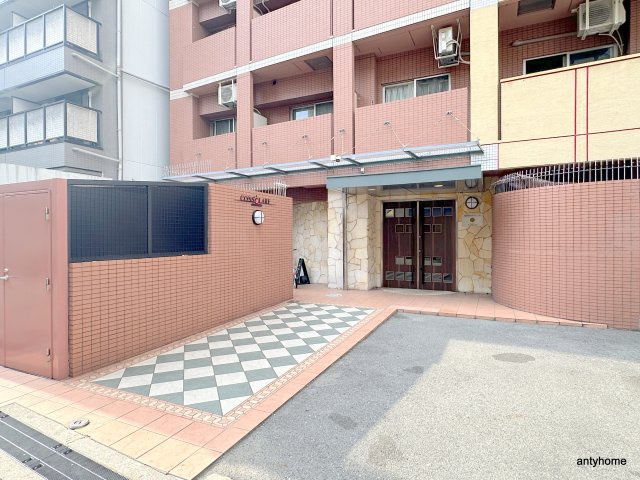 コンソラーレ日本橋　仲介手数料無料のエントランス