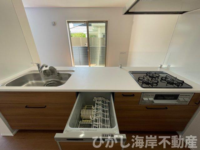 茅ヶ崎市浜須賀　新築戸建　全2棟のキッチン|食洗器付きシステムキッチン