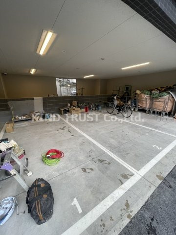 グランカリテ北梅田の駐車場