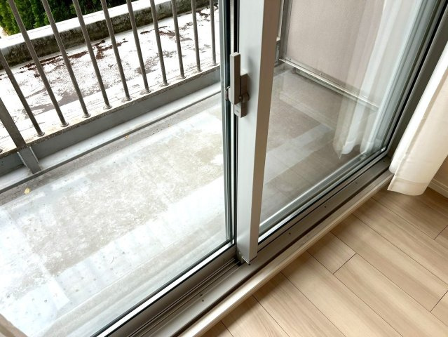 宇喜田カメリアの設備|冷暖房効率を高めるペアガラスで、省エネにも配慮した住まいです。
