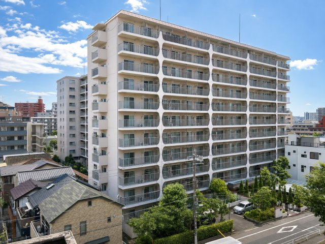 宇喜田カメリアの外観|耐震性への安心感に加え、税制優遇も受けやすい新耐震基準適合マンション。