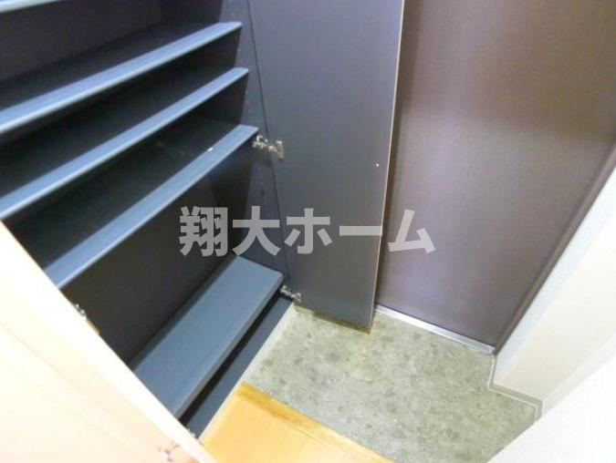アズ亀戸レジデンスの玄関