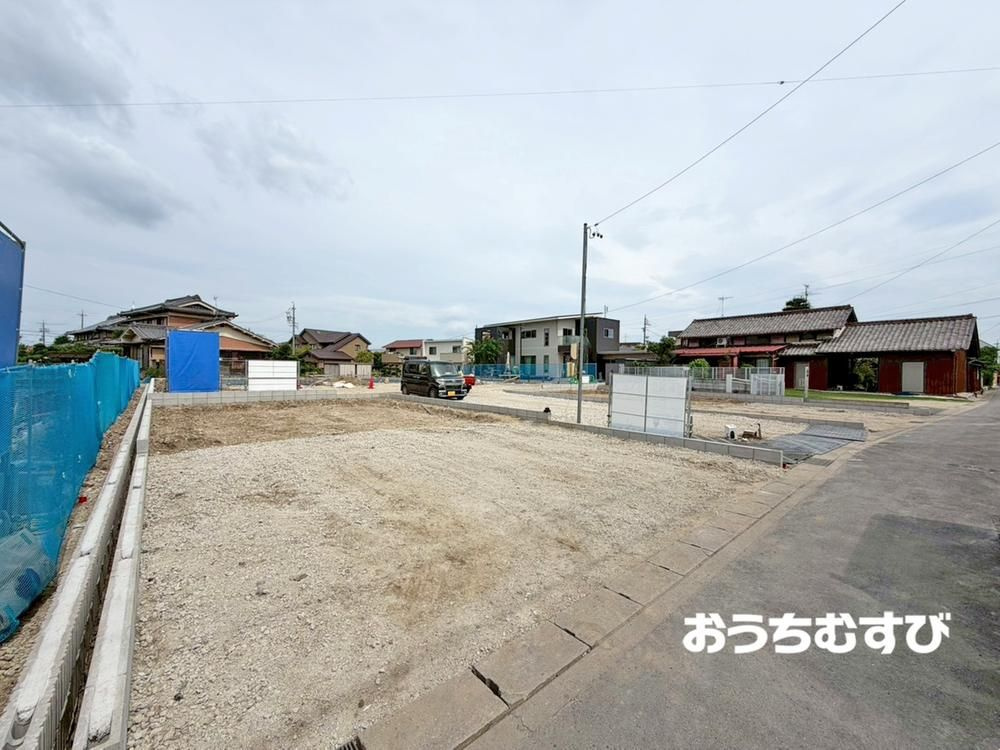北区楠味鋺(全5棟)の前面道路含む現地写真