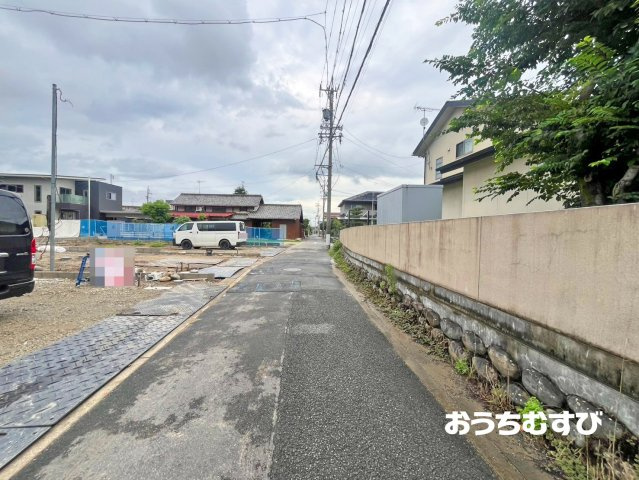 北区楠味鋺(全5棟)の前面道路含む現地写真