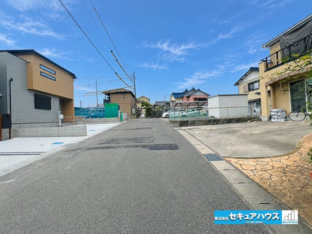 【本日ご案内可能】愛知郡東郷町三ツ池　全2棟の前面道路含む現地写真|事前予約にて現地ご見学いただけます！お気軽にお問い合わせください♪
■株式会社　セキュアハウス■
住宅ローンに強く、知識、経験豊富なスタッフ在籍
お客様に寄り添い、ご成約後もサポート致します。　　　　