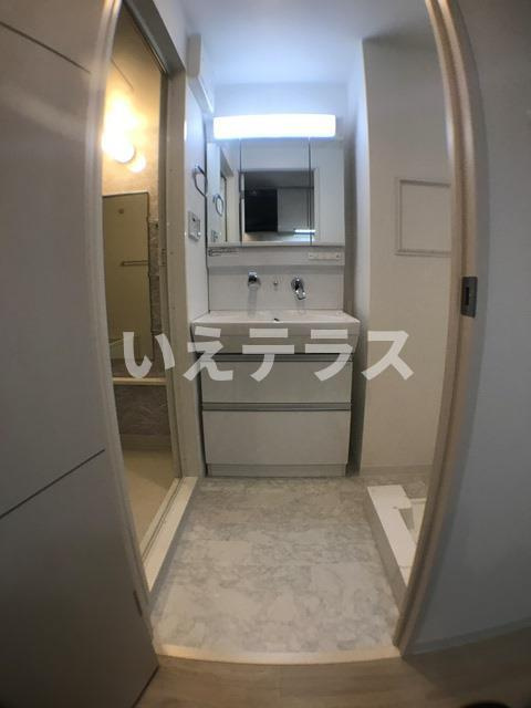 ボンニー元町の洗面所