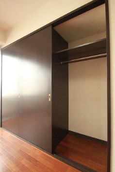 シティハイツ根津の収納|参考写真になります。