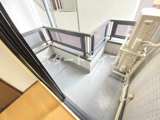 大阪市東淀川区東中島２丁目の賃貸マンションのバルコニー