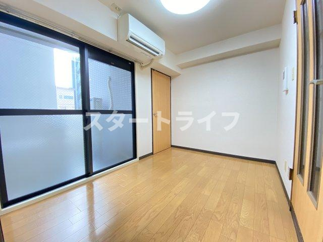 大阪市東淀川区東中島２丁目の賃貸マンションの居間・リビング