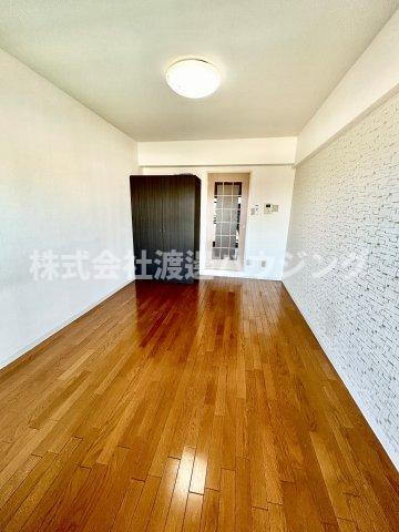 KM江坂の内装