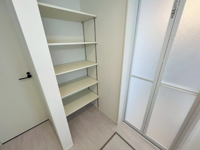 沖縄市松本新築戸建て 2号棟（全2棟）の収納|小物を収納するのに便利です
