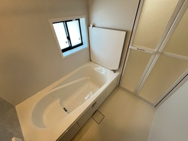 沖縄市松本新築戸建て 2号棟（全2棟）の浴室