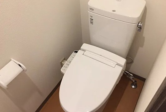 アムールMのトイレ|※別部屋参照写真となります。