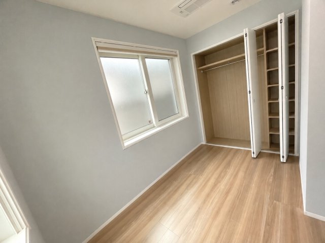 寝屋川市国松町の中古一戸建の洋室