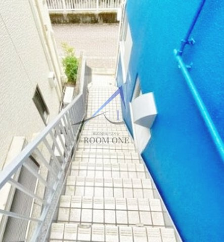 リバーサイドハウスのその他共用部分|共有階段です。