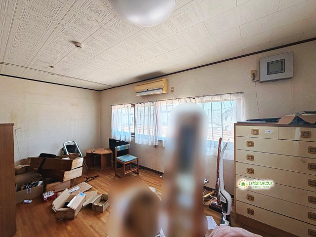 いわき市小名浜大原字下小滝　中古戸建の寝室|ベッドを置いても余裕の広さがあります。パソコンや趣味のスペースなどインテリアを考えるのも楽しみですね！