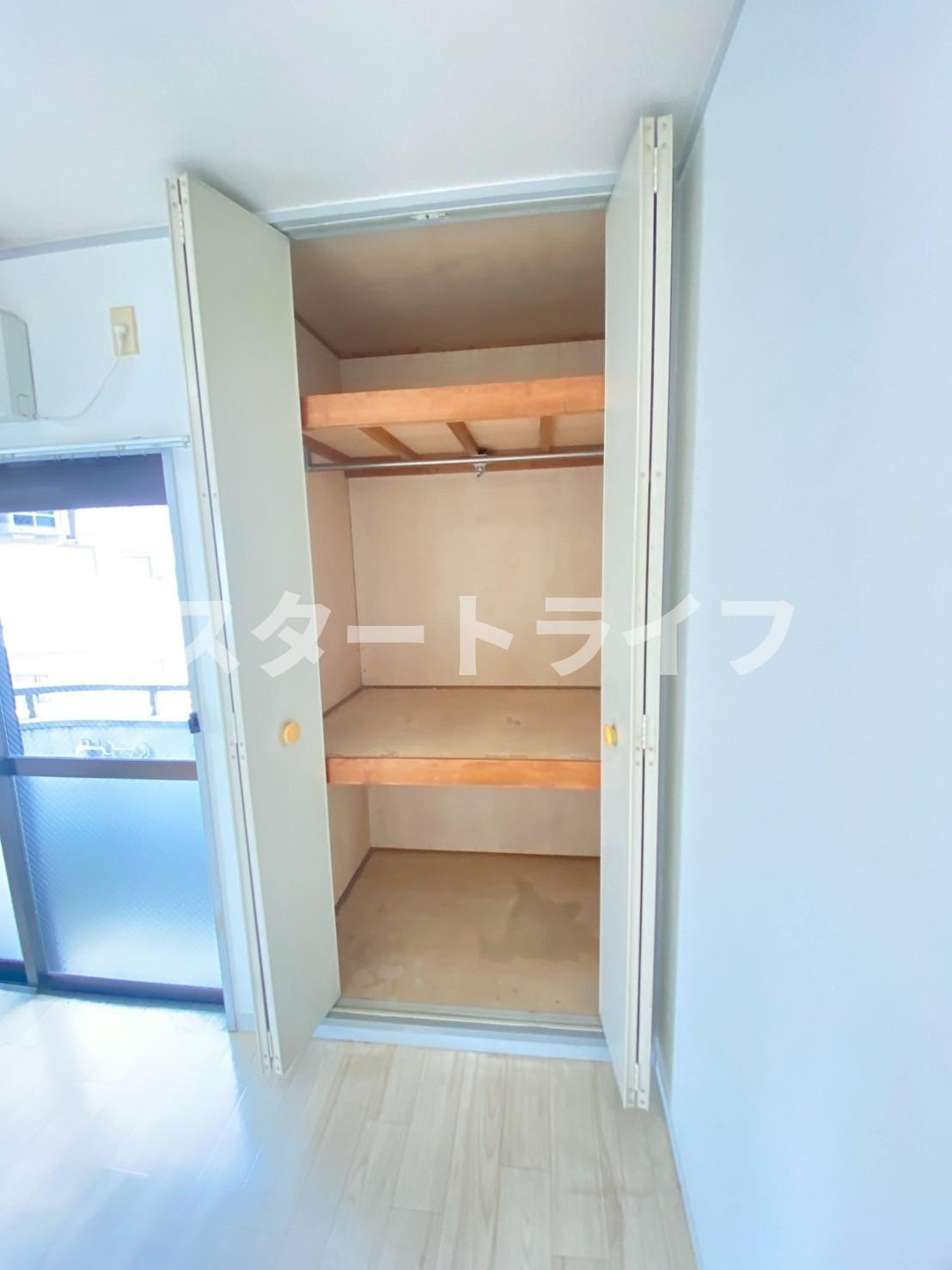 大阪市東淀川区東淡路３丁目の賃貸マンションの収納