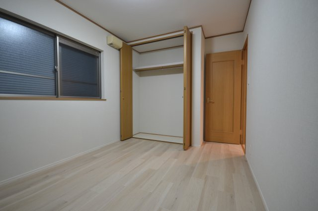 堺市堺区中安井町三丁　中古戸建の洋室