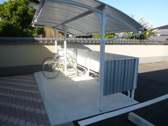 倉敷市大内のアパートのその他共用部分|自転車置き場