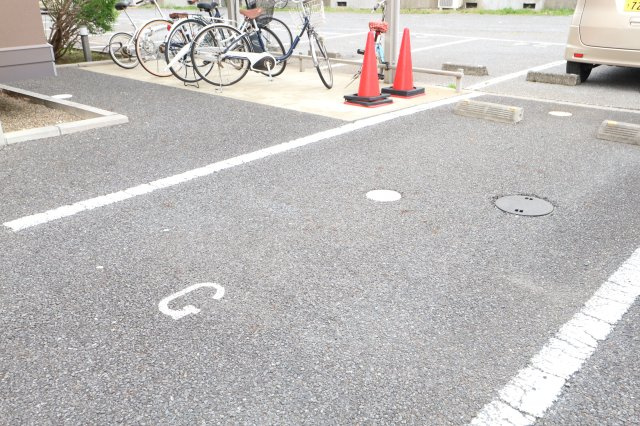エトワールの駐車場