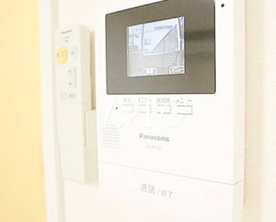 【セキュリティ】 | キャメル草加氷川町Ⅱ | モニター付きインターホンです。