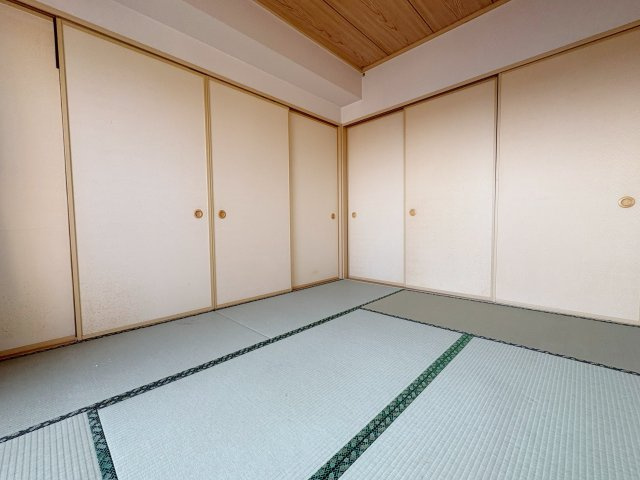 中古マンション　ネオハイツ郡山南13階　の和室|襖を開けると開放的に！畳のあるくつろぎ空間をお楽しみください！