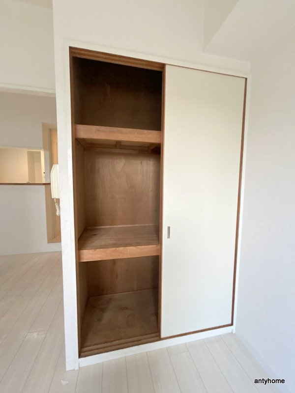 ディアコート　仲介手数料無料の収納
