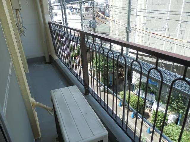 メゾンゴールドマンションのバルコニー