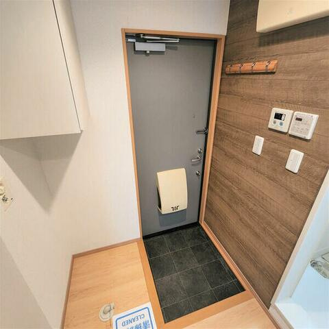 プレッソ新杉田の玄関