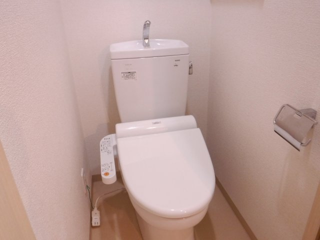 スカイコート武蔵小杉壱番館のトイレ|他のお部屋の参考写真となります。