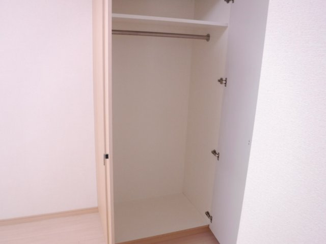 スカイコート武蔵小杉壱番館の収納|他のお部屋の参考写真となります。