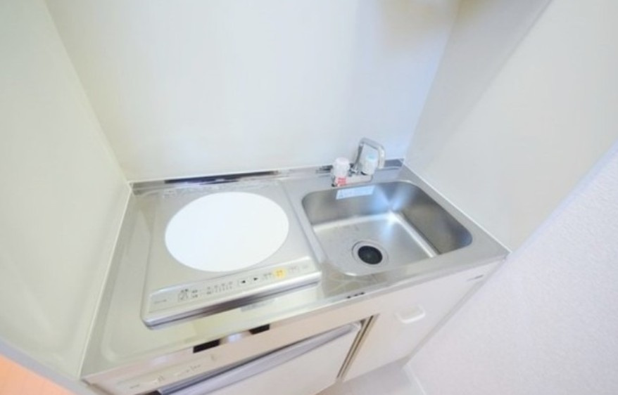 横浜市戸塚区矢部町のアパートのキッチン