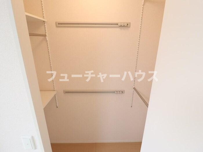パークドプランタン　Ｈの駐車場