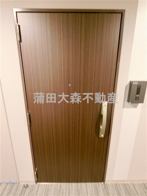 パークリュクス蒲田1丁目の玄関